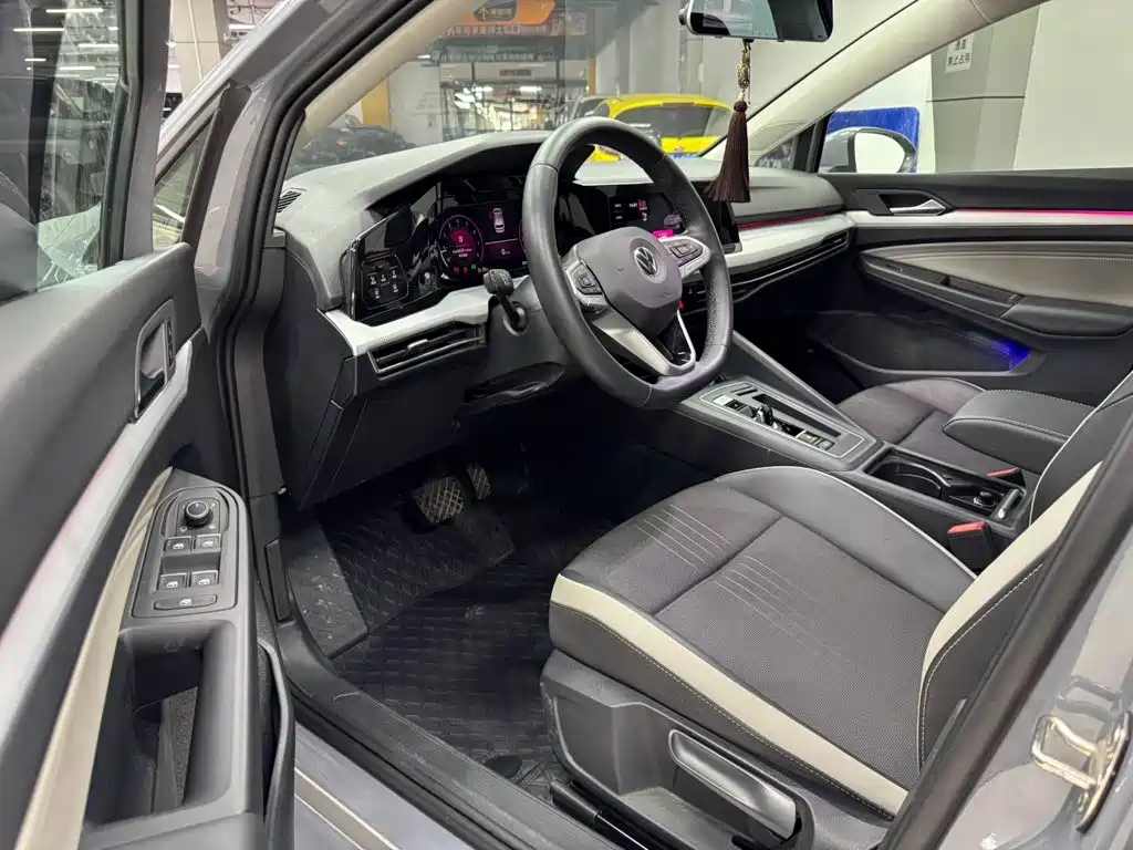 Volkswagen Golf 2022