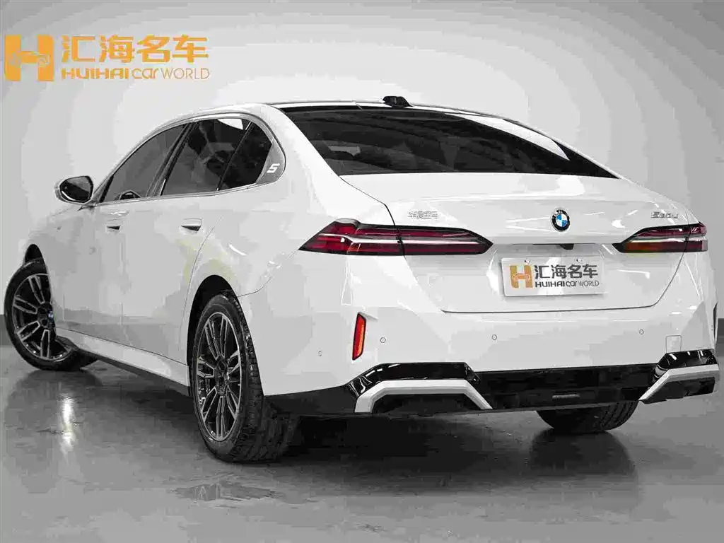 BMW 5 Series 2024