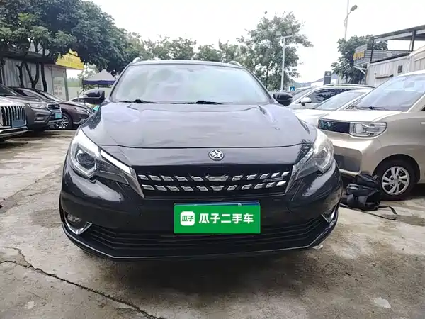 Venucia T90 2019