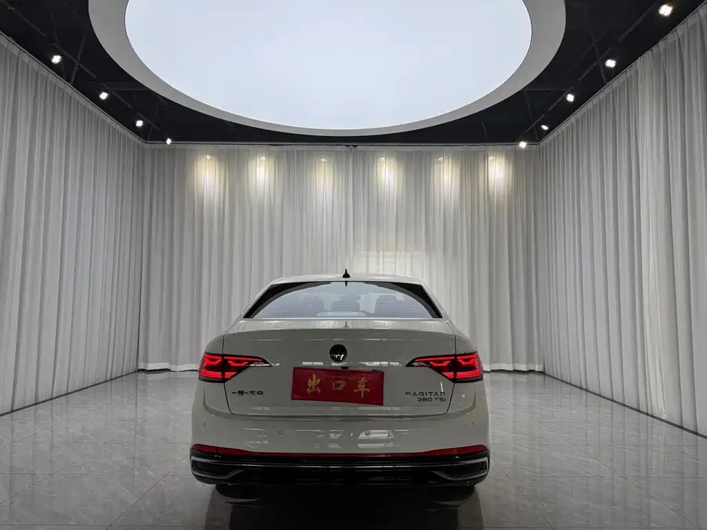 Volkswagen Sagitar 2022