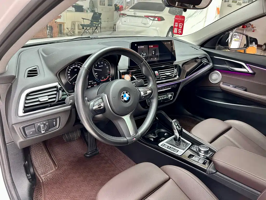 BMW 1 Series 2023 — фото 17