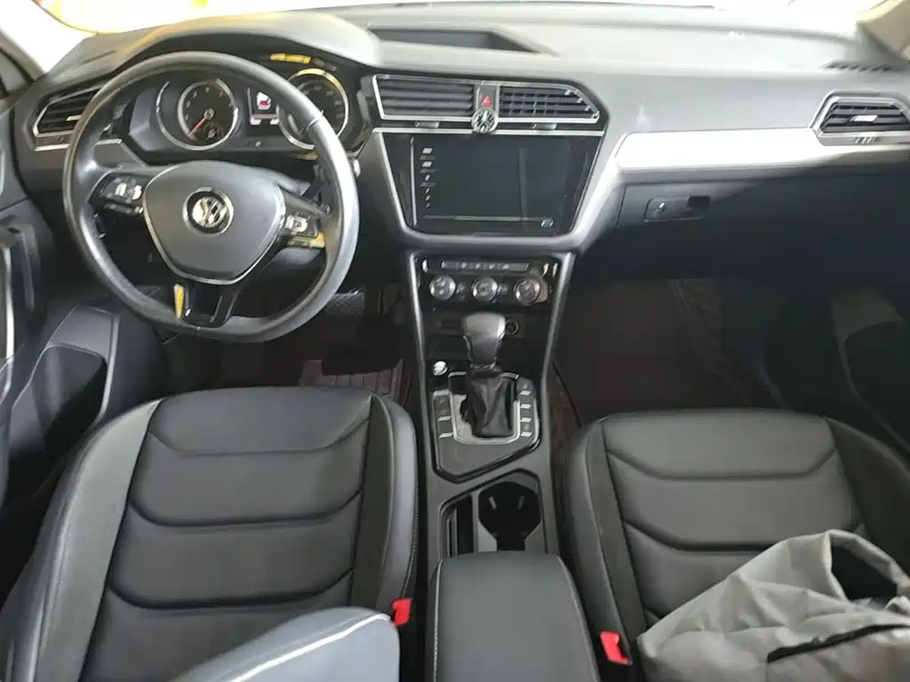 Volkswagen Tiguan L 2019 — фото 10