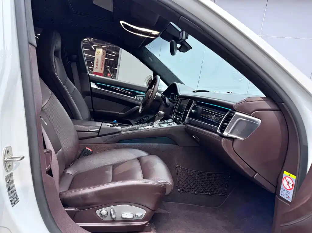 Porsche Panamera 2015 — фото 18