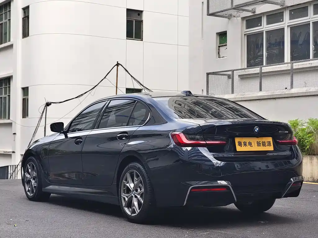 BMW i3 2023