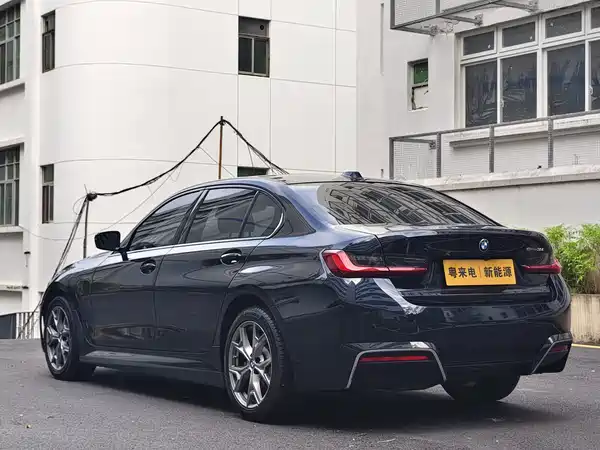 BMW i3 2023