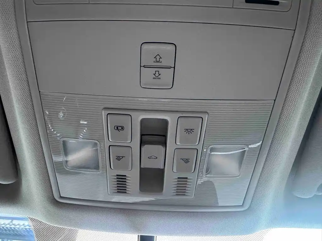 Skoda Korok 2023 — фото 14