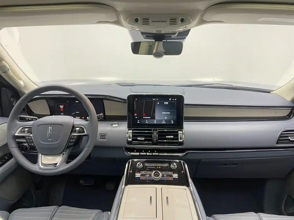 Lincoln Navigator 2020 — фото 13