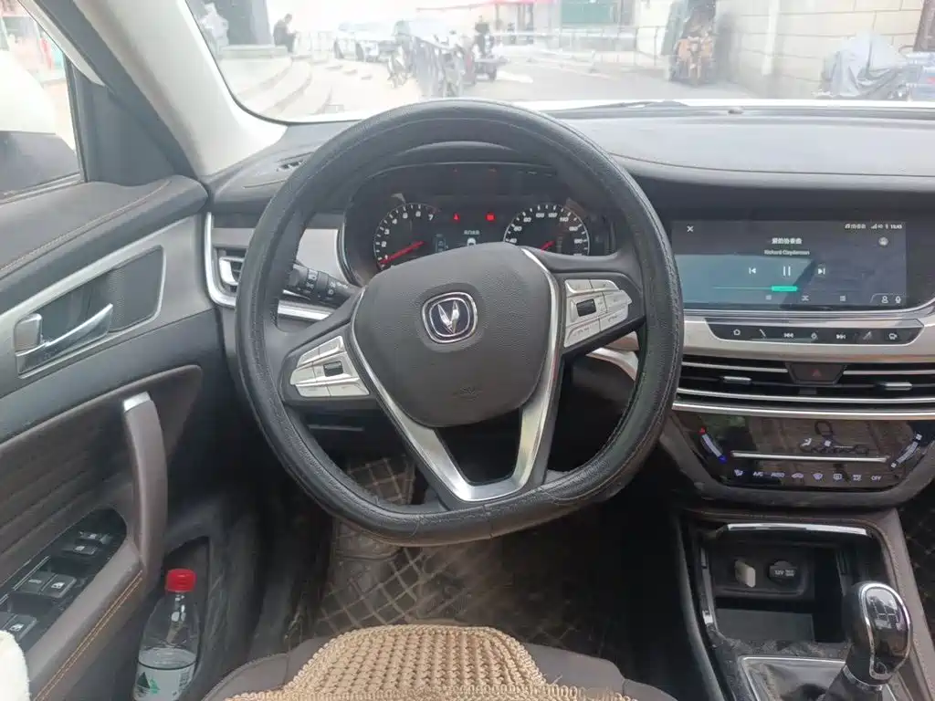 Changan CS35PLUS 2019 — фото 3