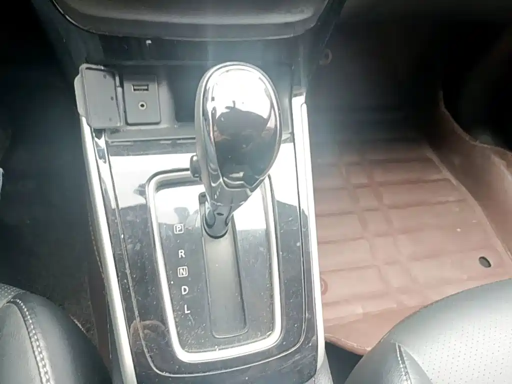 Nissan Sylphy 2018 — фото 14