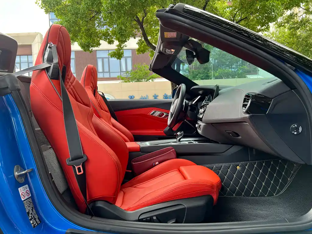 BMW Z4 2023 — фото 6