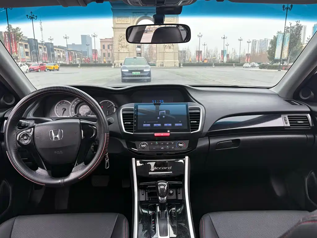 Honda Accord 2017 — фото 4