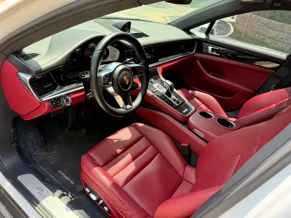 Porsche Panamera 2020