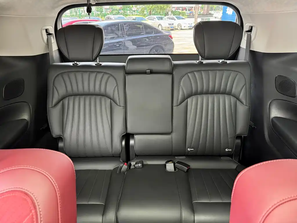 GAC Motor Trumpchi E9 2023 — фото 15