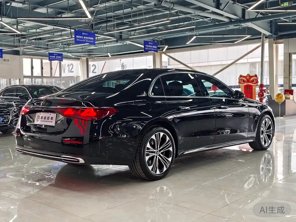 Mercedes-Benz E-Class 2025 — фото 13