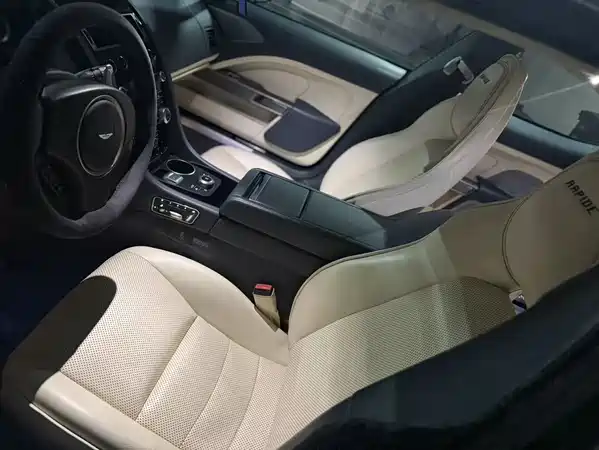 Aston Martin Rapide 2012