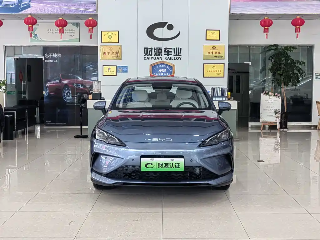 BYD Seal 05 DM-i 2025 — фото 2