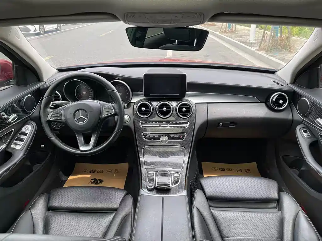 Mercedes-Benz C-Class 2018 — фото 21