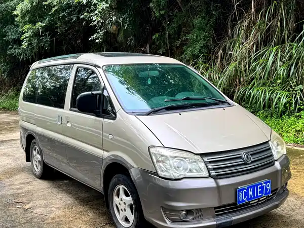 Dongfeng Lingzhi 2016