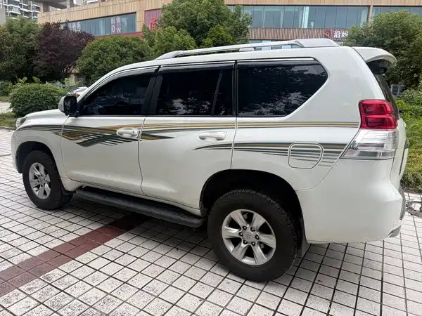 Toyota Prado 2011