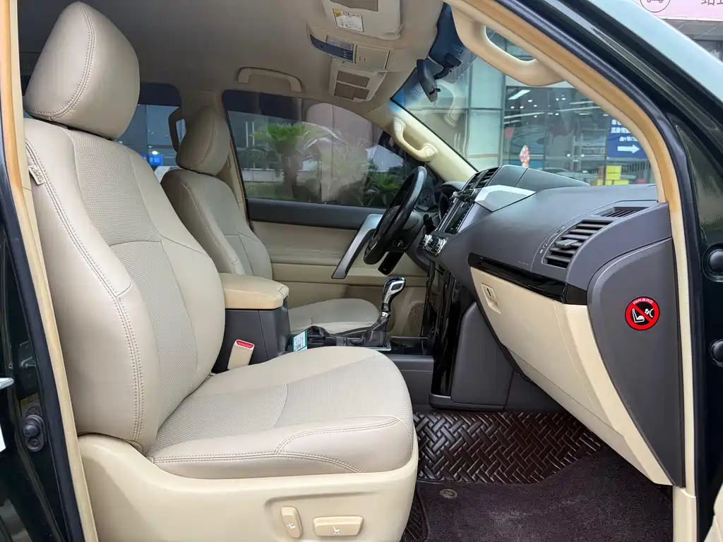 Toyota Prado 2016 — фото 10