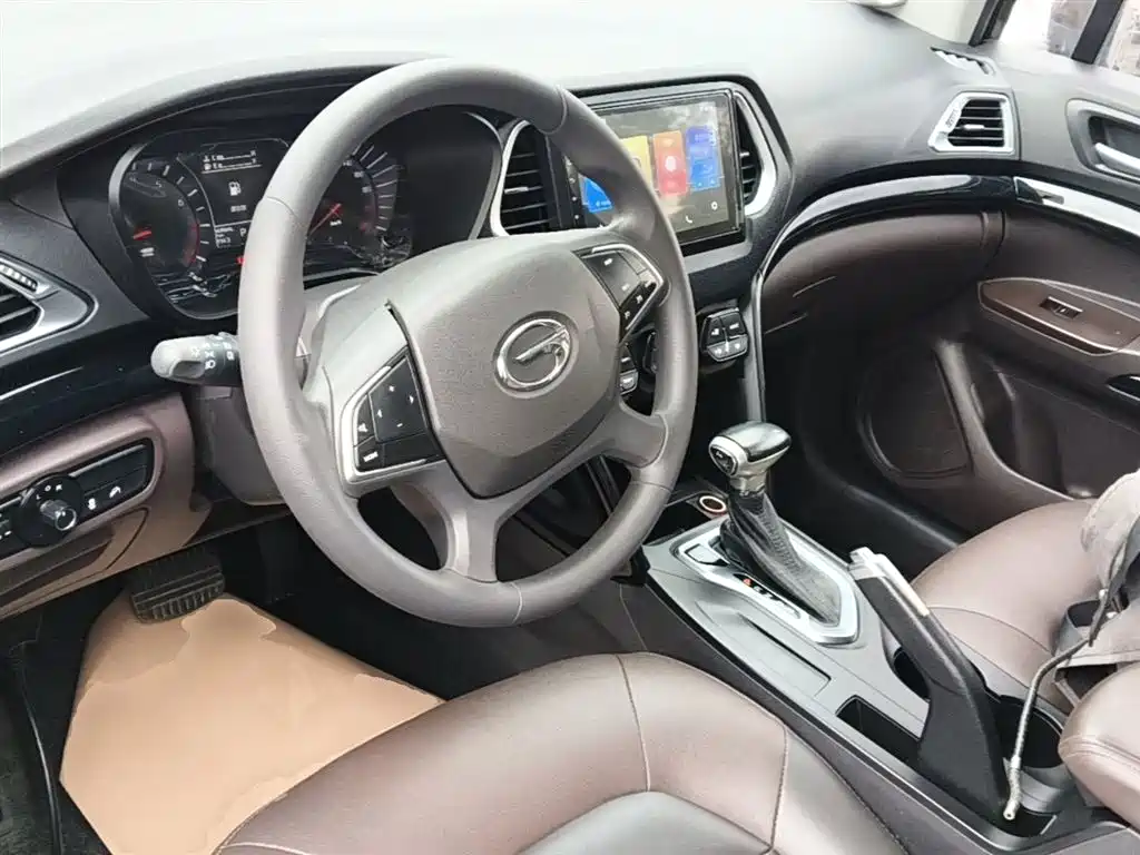 GAC Motor Trumpchi GS4 2018 — фото 10