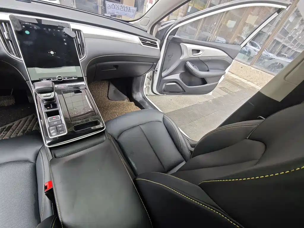 Roewe i6 MAX New Energy 2021 — фото 9