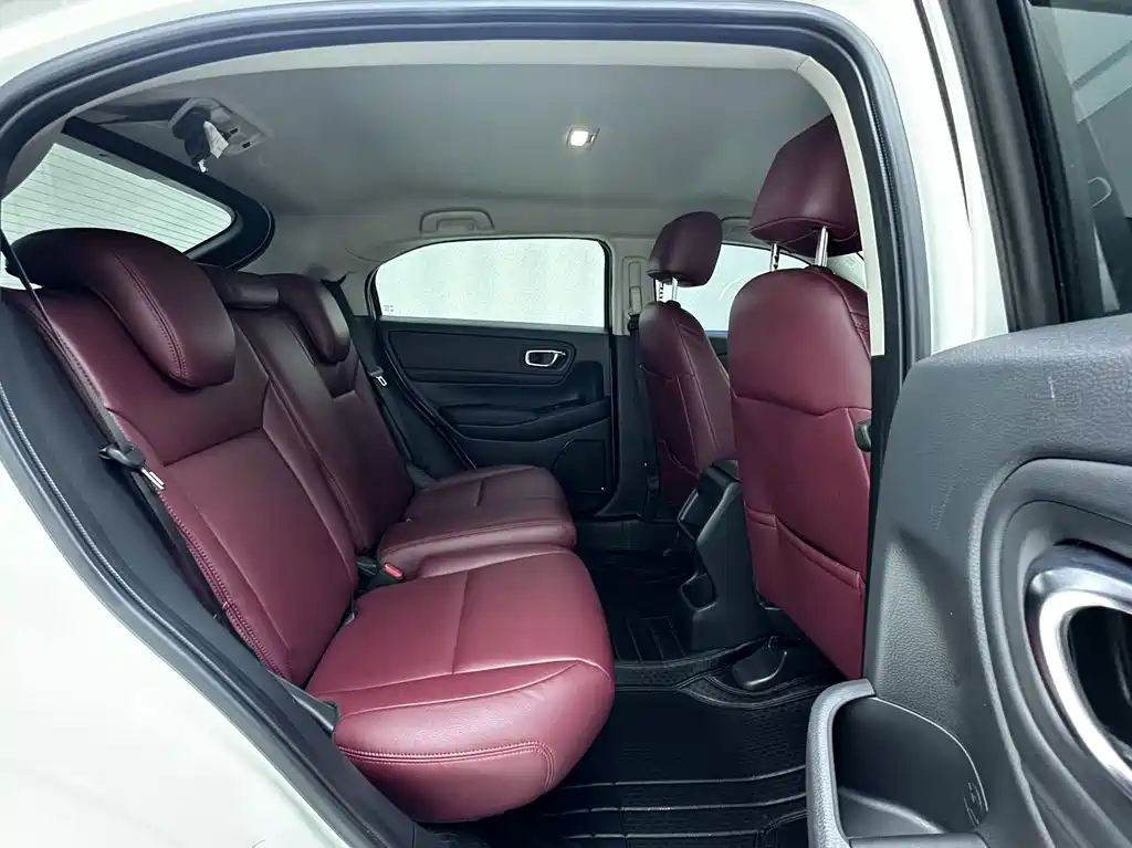 Honda Vezel 2023 — фото 10
