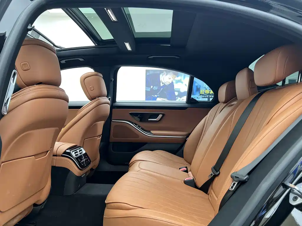 Mercedes-Benz S-Class 2023 — фото 6