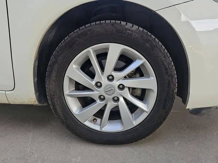 Nissan Tiida 2016