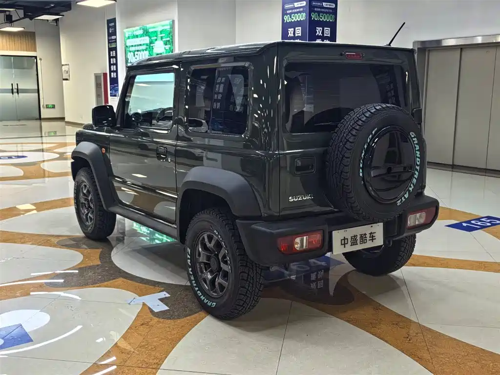 Suzuki Jimny 2026 — фото 9