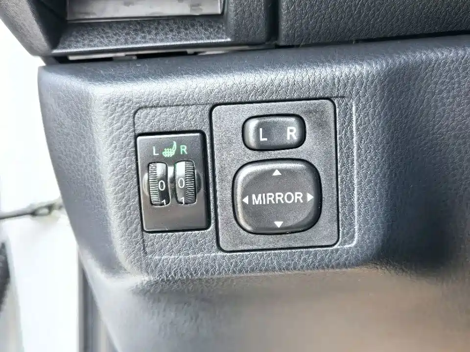 Toyota Yaris L 2022 — фото 10