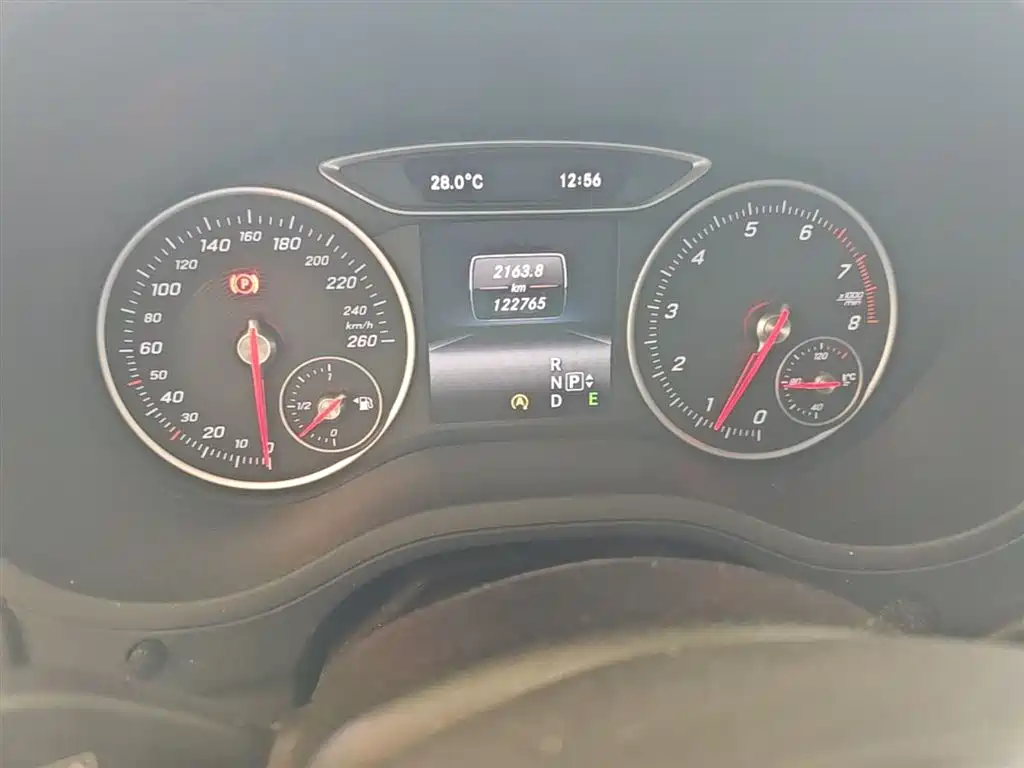 Mercedes-Benz B-Class 2015 — фото 12