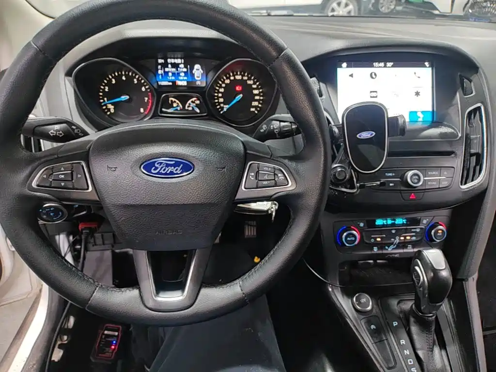 Ford Focus 2017 — фото 6