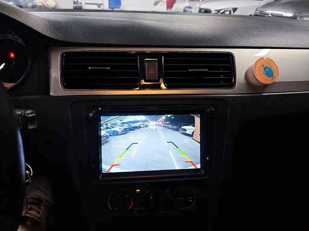 Skoda Rapid Spaceback 2019 — фото 13