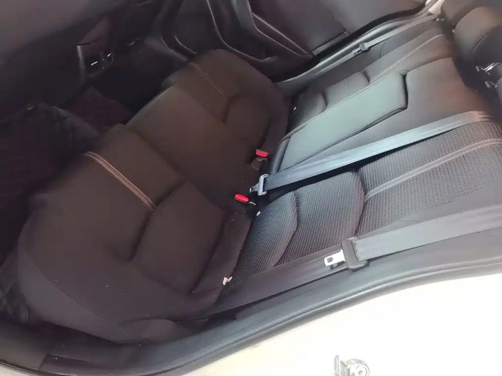 Mazda 3 Angkesela 2019 — фото 17