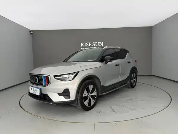 Volvo XC40 2023