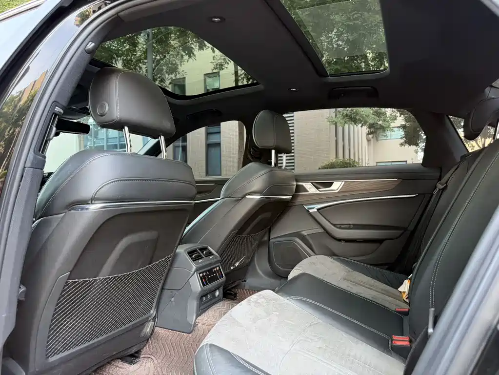 Audi A6L 2023 — фото 13