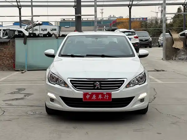 Peugeot 408 2016