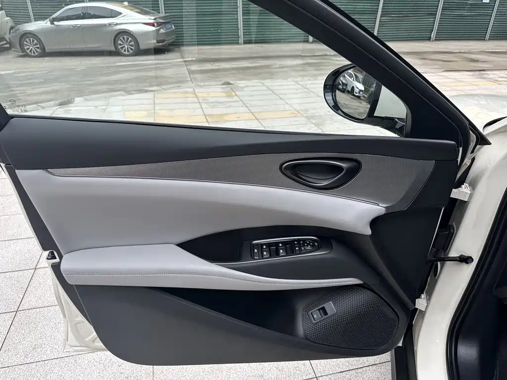 BYD Seal 06 DM-i Wagon 2025 — фото 14