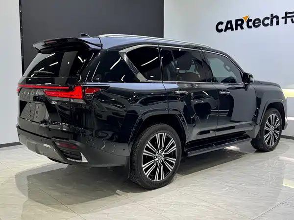 Lexus LX 2025