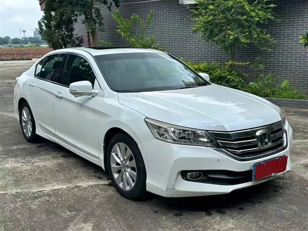 Honda Accord 2014 — фото 3