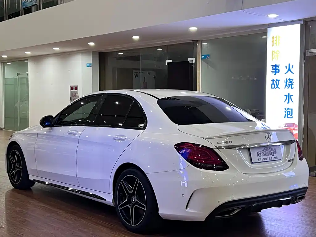 Mercedes-Benz C-Class 2021