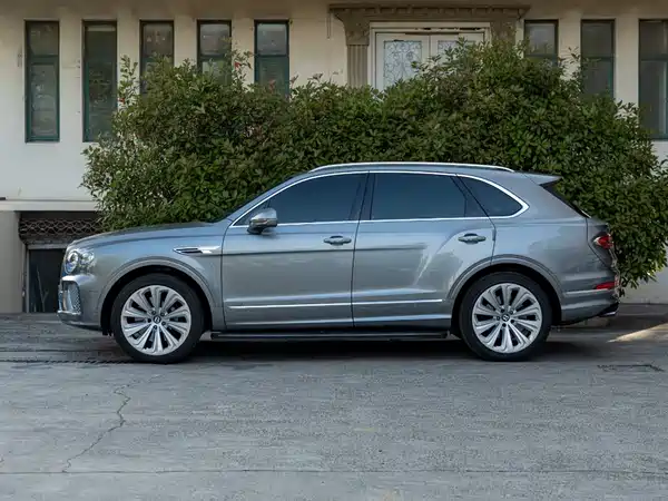 Bentley Bentayga 2021