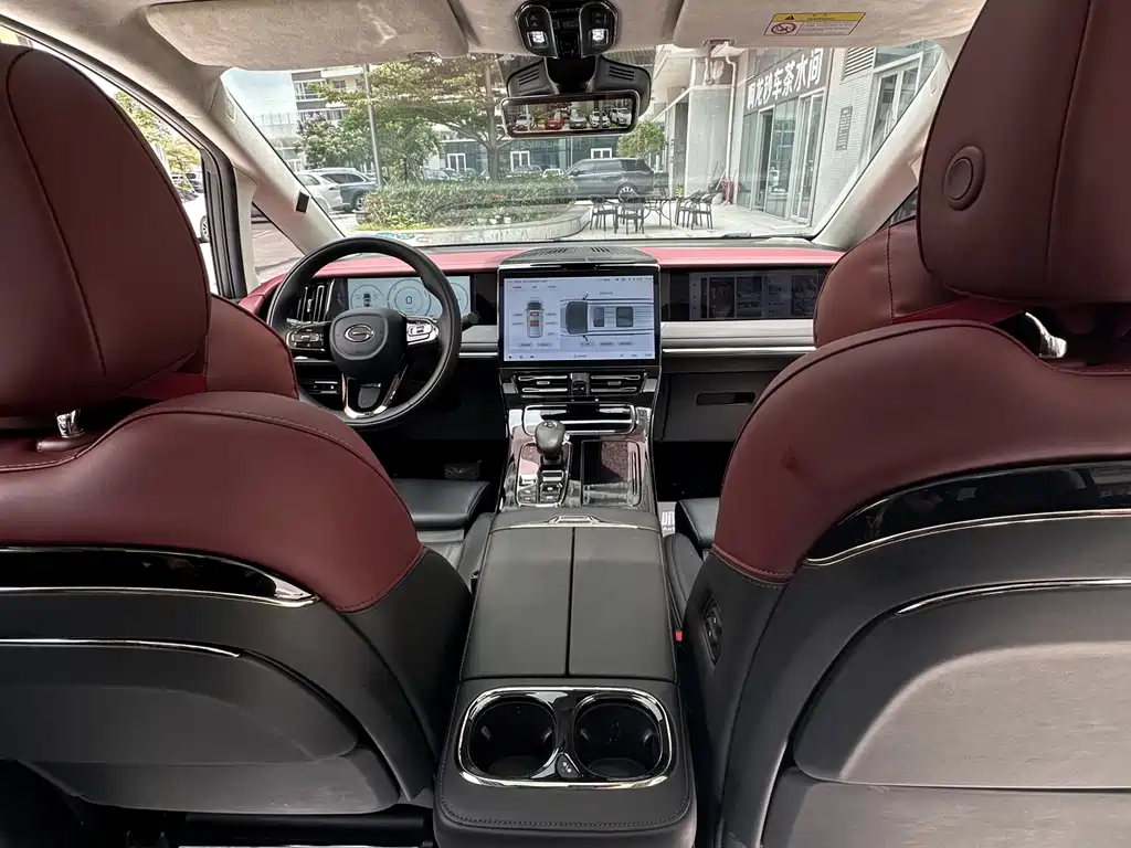 GAC Motor Trumpchi E9 2025 — фото 26