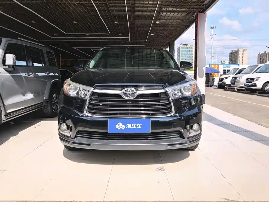 Toyota Highlander 2017 — фото 2