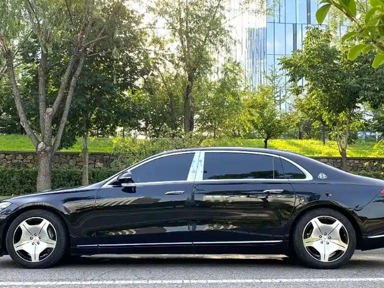Mercedes-Benz Maybach S-Class 2023