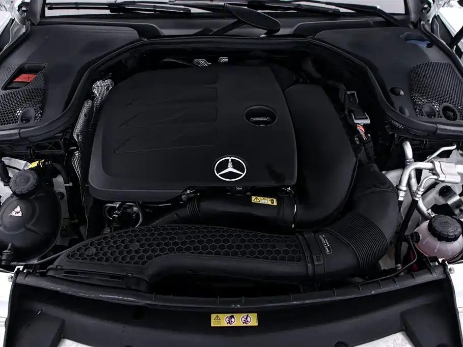 Mercedes-Benz E-Class 2020 — фото 17