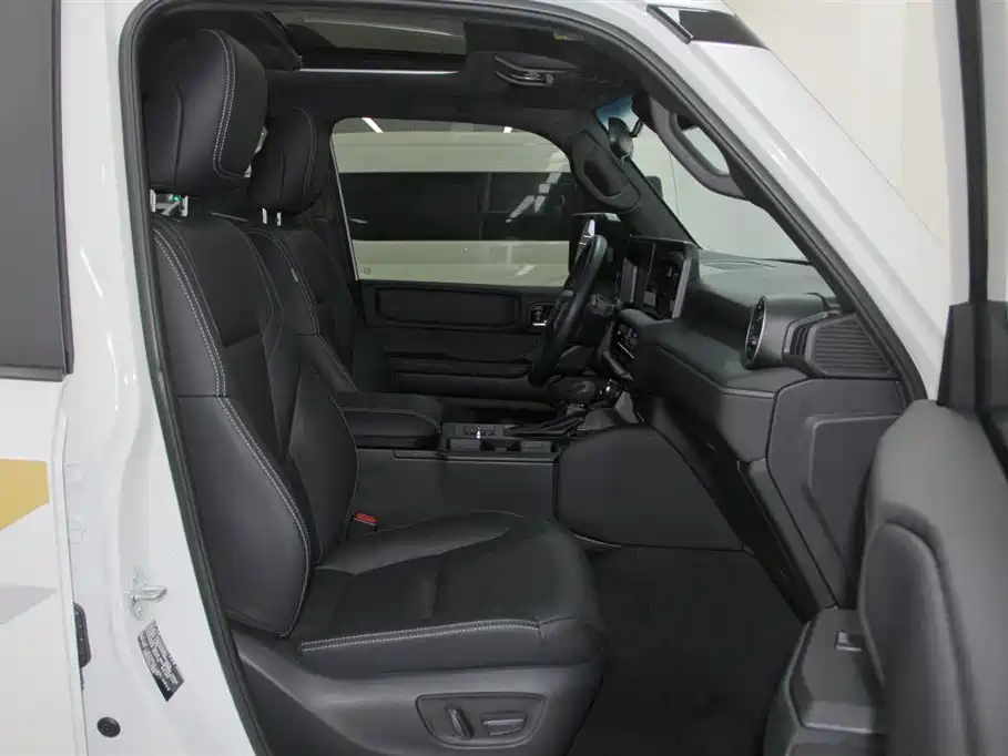 Toyota Prado 2025 — фото 10