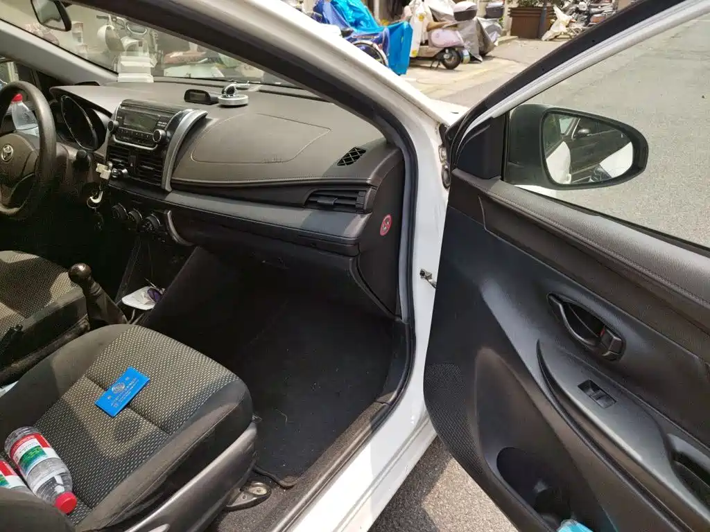 Toyota Vios 2015 — фото 20