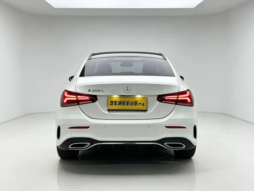 Mercedes-Benz A-Class 2022 — фото 9